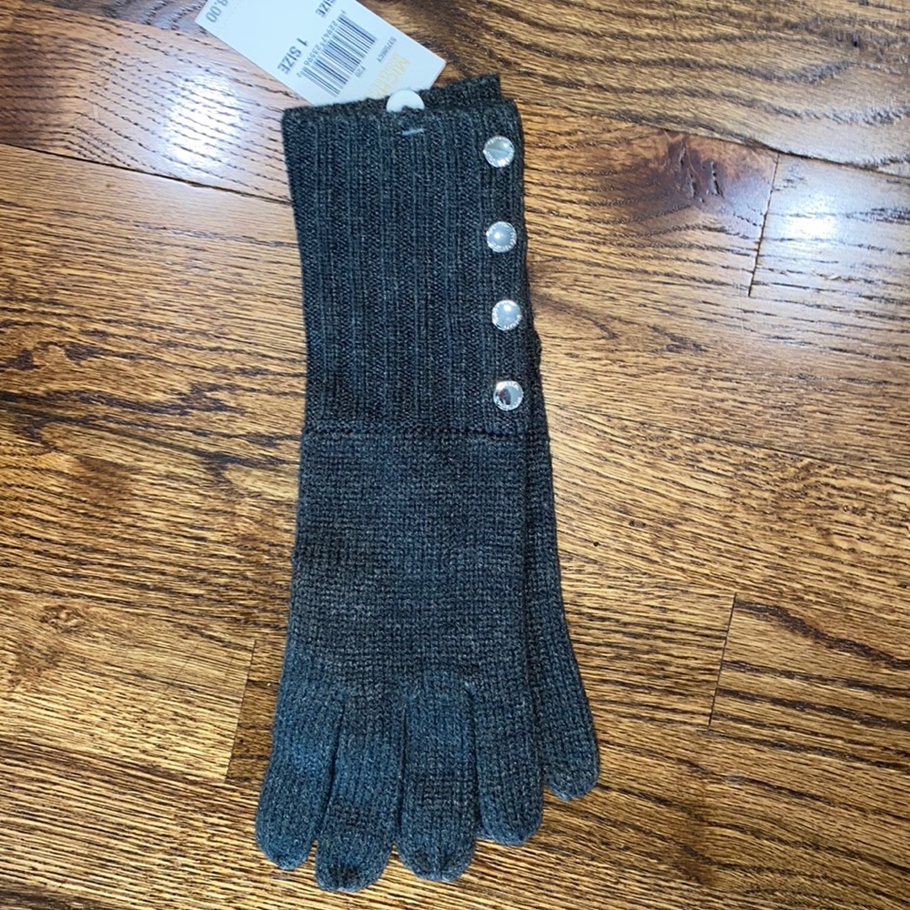 Michael Kors gloves - Picture 2 of 4